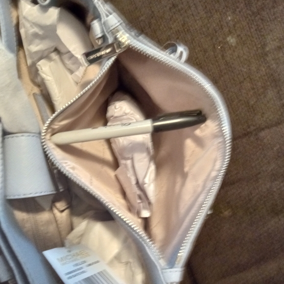 NWT MICHAEL KORS SATCHEL/CROSSBODY - Picture 4 of 7